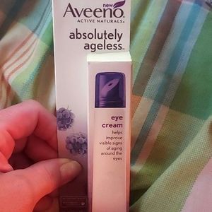 Aveeno absolutely ageless